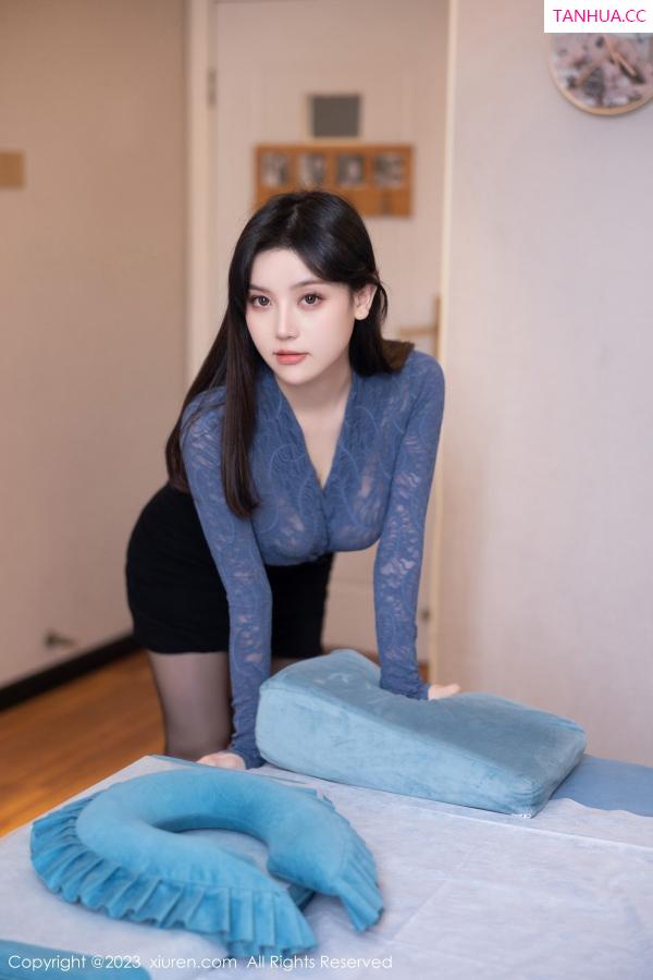 豆瓣酱  [XiuRen]高清写真图 2023.11.24 No.7720 豆瓣酱 黑丝美臀第3张图片